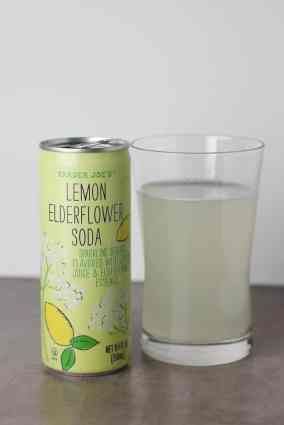 Trader-Joes-Lemon-Elderflower-Soda-4